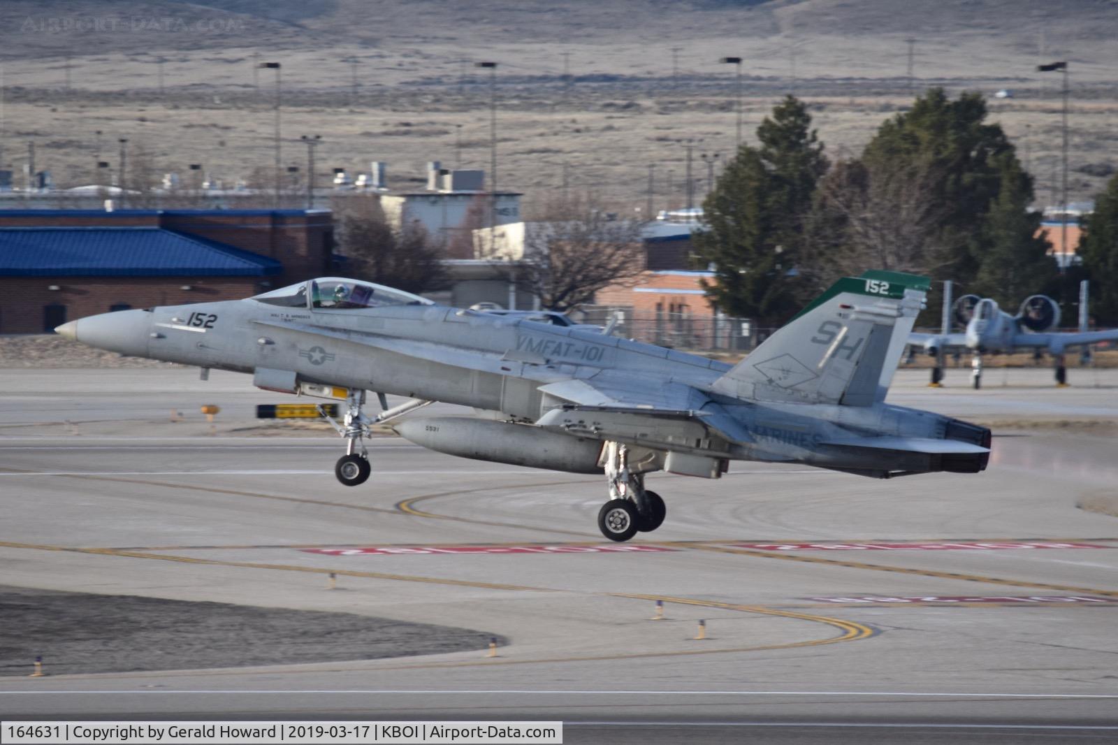 164631, 1991 McDonnell Douglas F/A-18C Hornet C/N 1048/C260, Departing RWY 10L.  VMFAT-101 