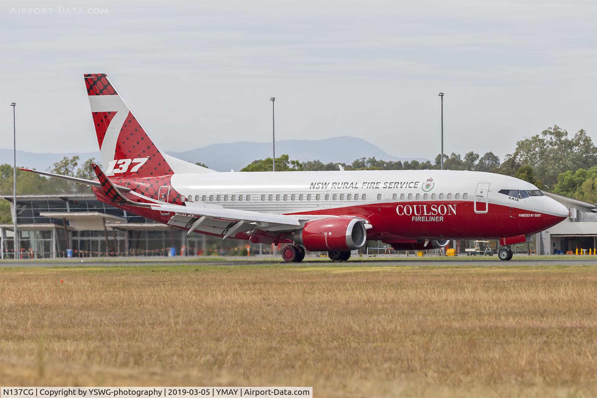 N137CG, 1995 Boeing 737-3H4 C/N 27700, Coulson Aviation (N137CG) Boeing 737-3H4(WL) at Albury Airport