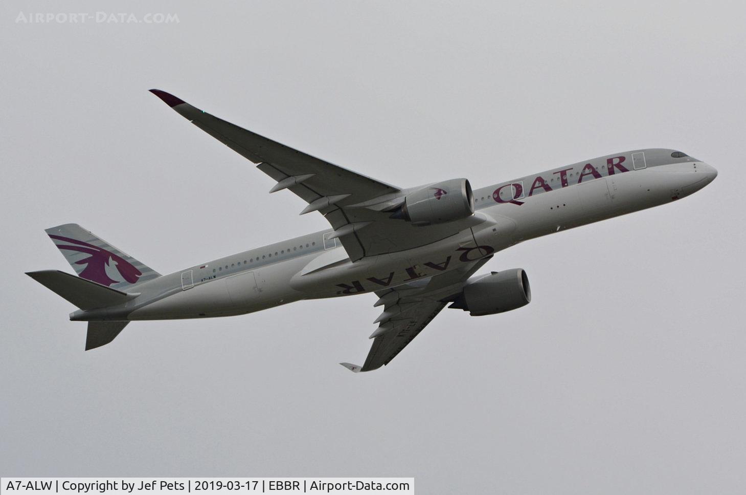 A7-ALW, 2017 Airbus A350-941 C/N 114, Departing Brussels.