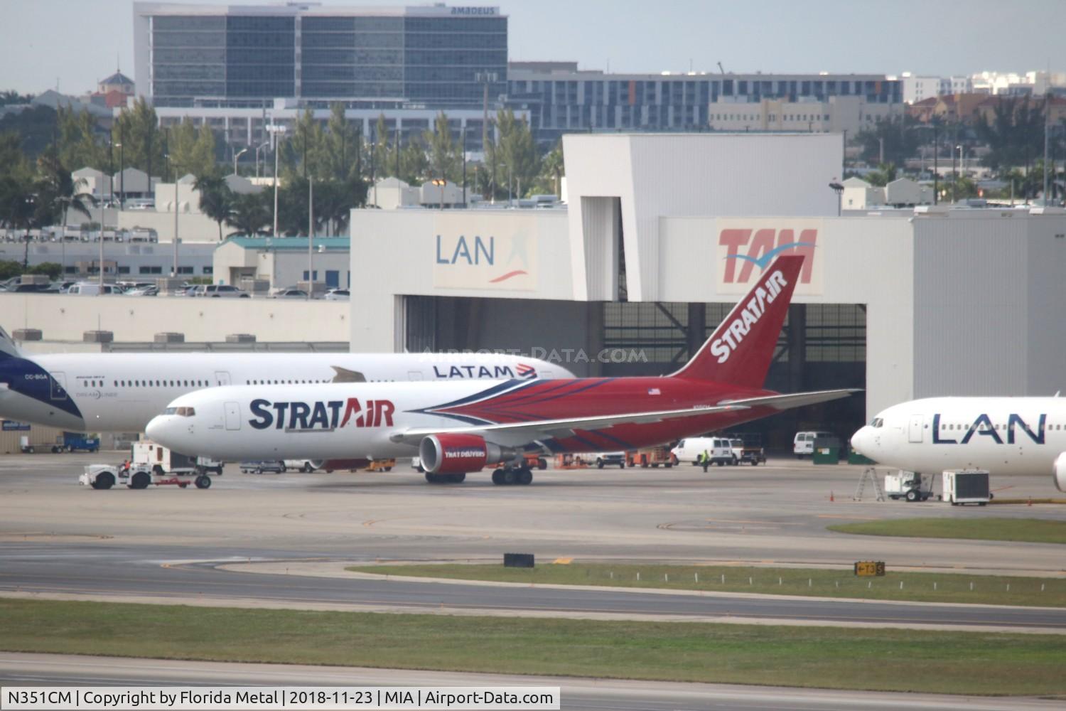 N351CM, 1992 Boeing 767-323 C/N 25201, Strat Air