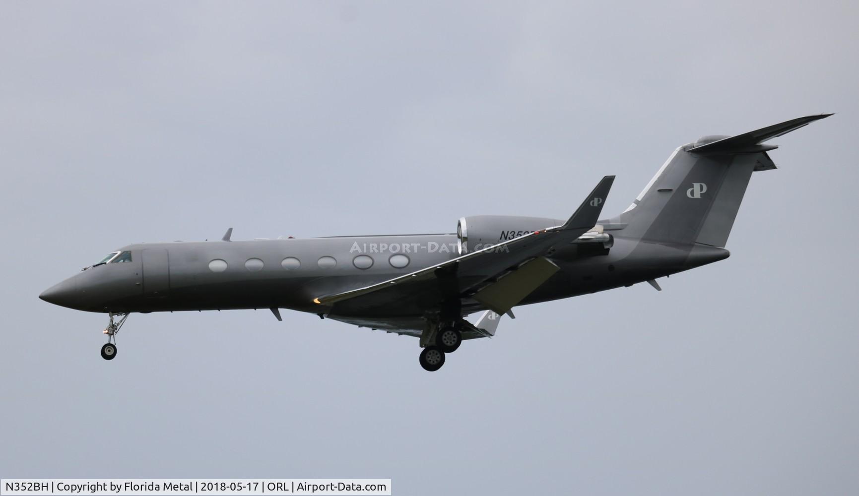 N352BH, 1999 Gulfstream Aerospace G-IV C/N 1393, Gulfstream IV