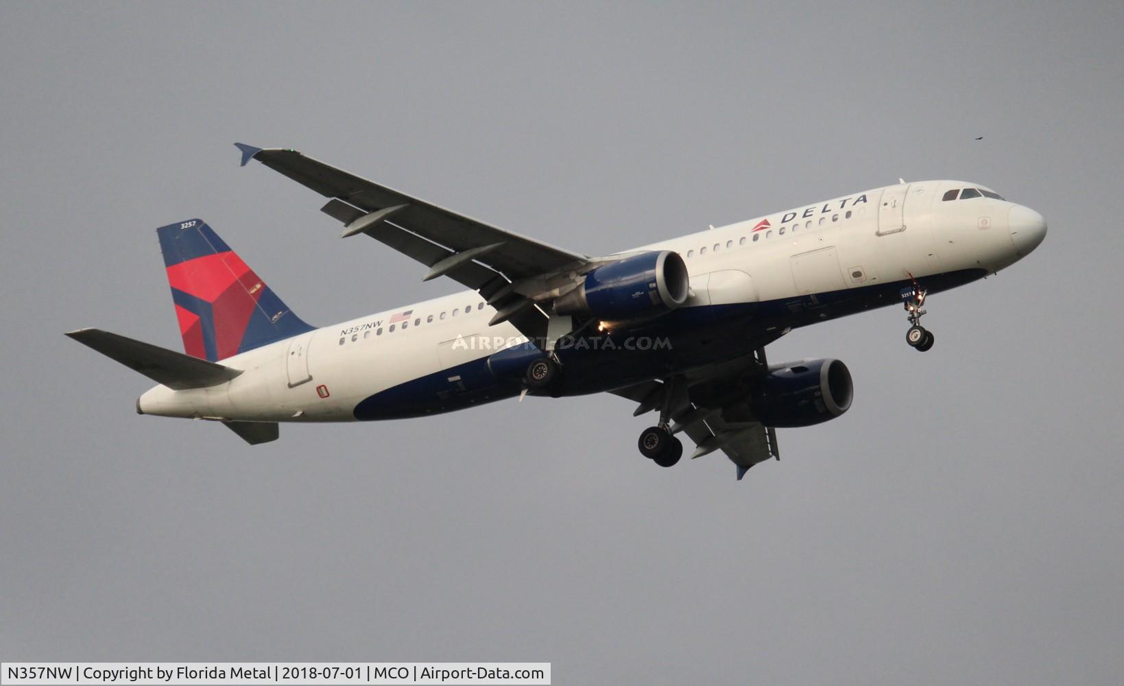N357NW, 1998 Airbus A320-212 C/N 830, Delta