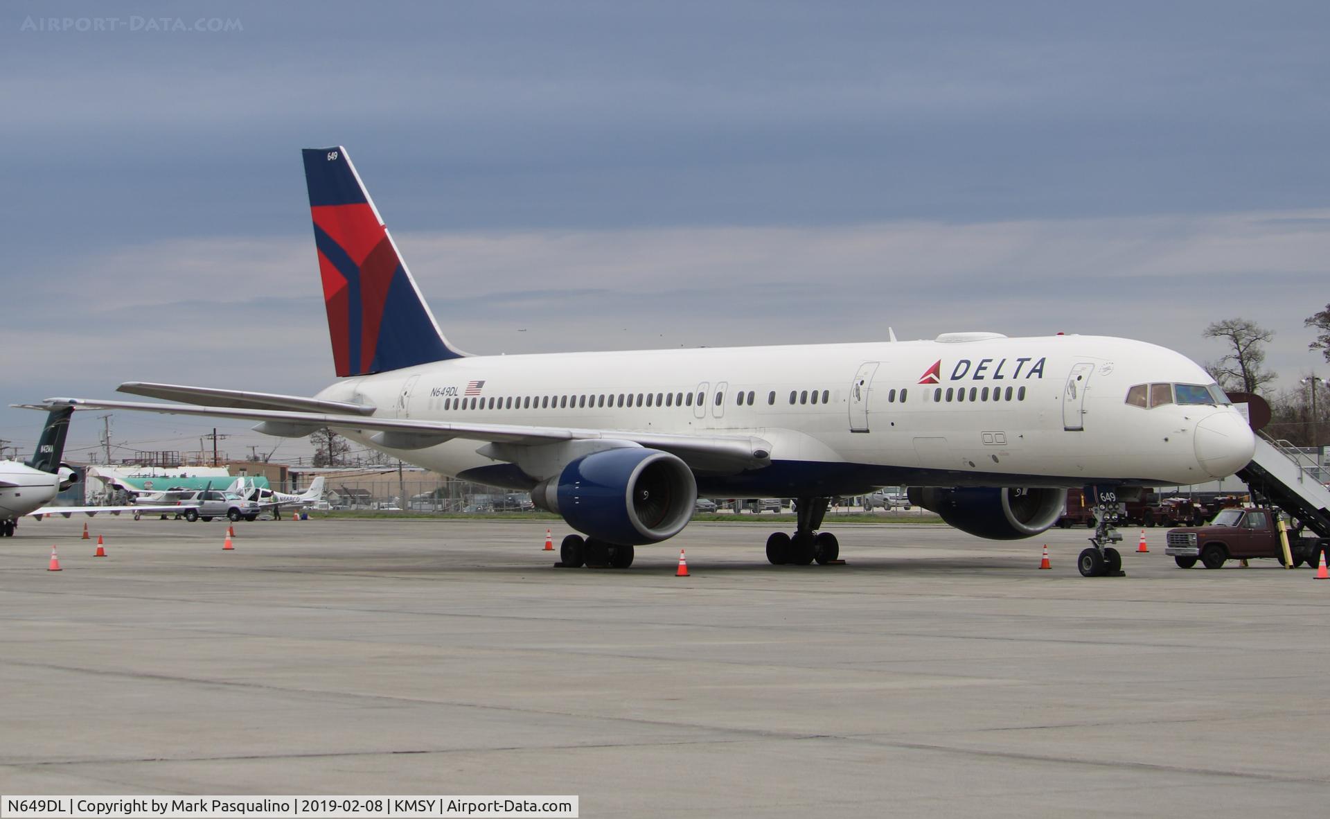 N649DL, 1989 Boeing 757-232 C/N 24389, Boeing 757-232