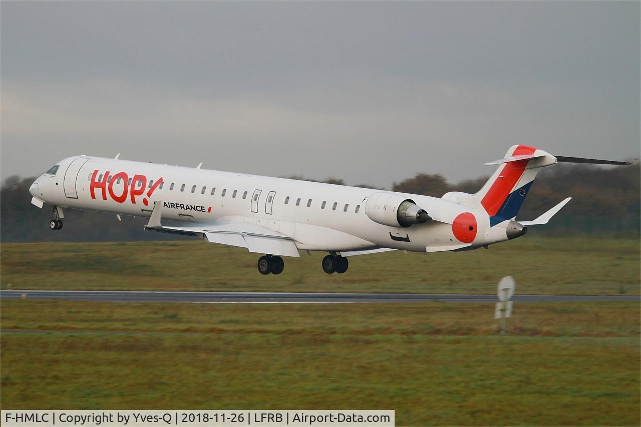 F-HMLC, 2010 Bombardier CRJ-1000EL NG (CL-600-2E25) C/N 19006, Bombardier CRJ-1000EL NG, Landing rwy 25L, Brest-Bretagne airport (LFRB-BES)