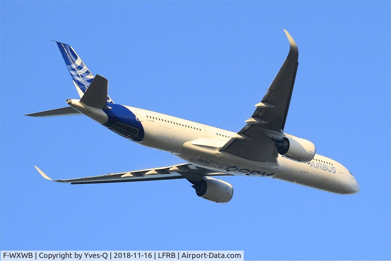 F-WXWB, 2013 Airbus A350-941 C/N 001, Airbus A350-941, Take off rwy 07R, Brest-Bretagne airport (LFRB-BES)