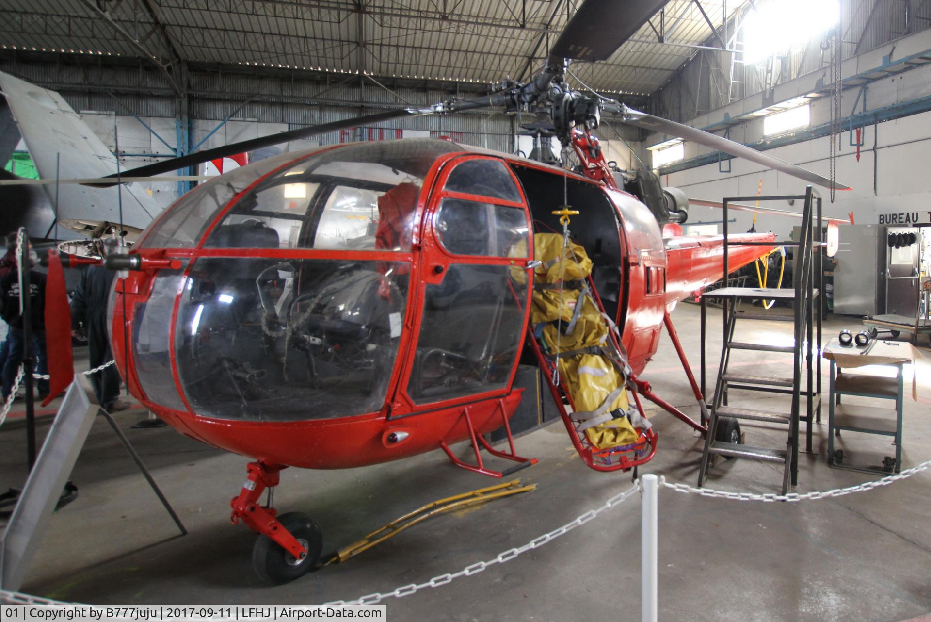 01, Sud Aviation SA-316B Alouette III C/N 01, Identity must be confirmed
from CELAG from 12/2001 with folce SN 1412 (Venezuela FAV1677) to Lyon 08/2007
code BLO = 01 or 1676
now peint Sécurité Civile