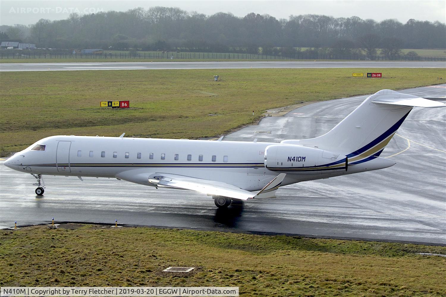 N410M, 2015 Bombardier BD-700-1A10 Global Express C/N 9689, At Luton