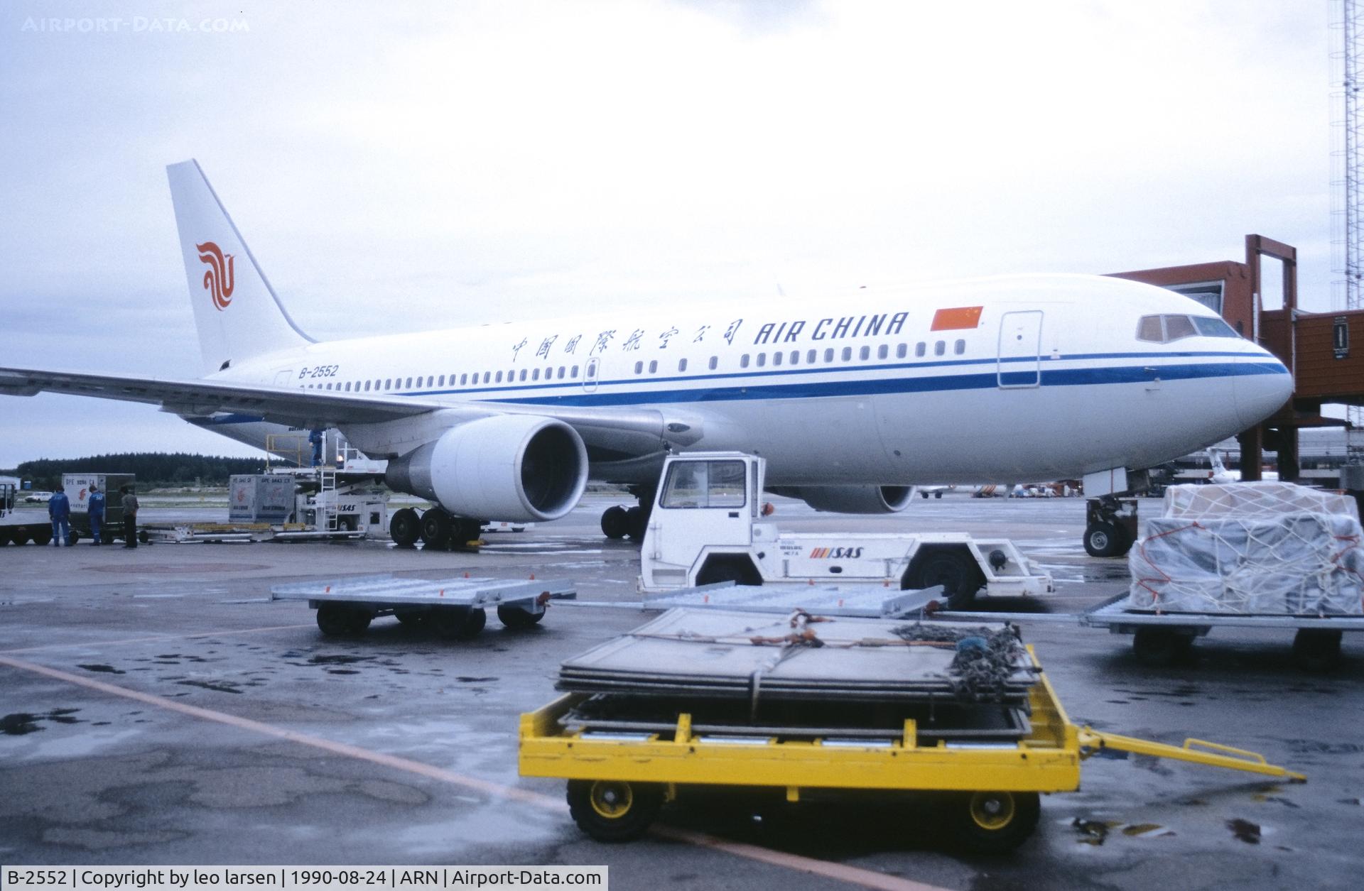 B-2552, 1985 Boeing 767-2J6/ER C/N 23308, Stockholm Arlanda 24.8.1990