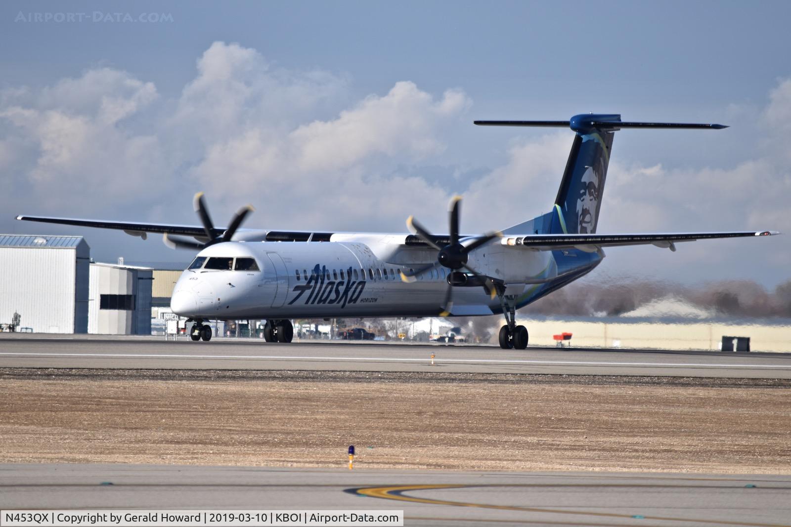 N453QX, 2015 Bombardier DHC-8-402 Dash 8 C/N 4489, The off run on  RWY 10L.