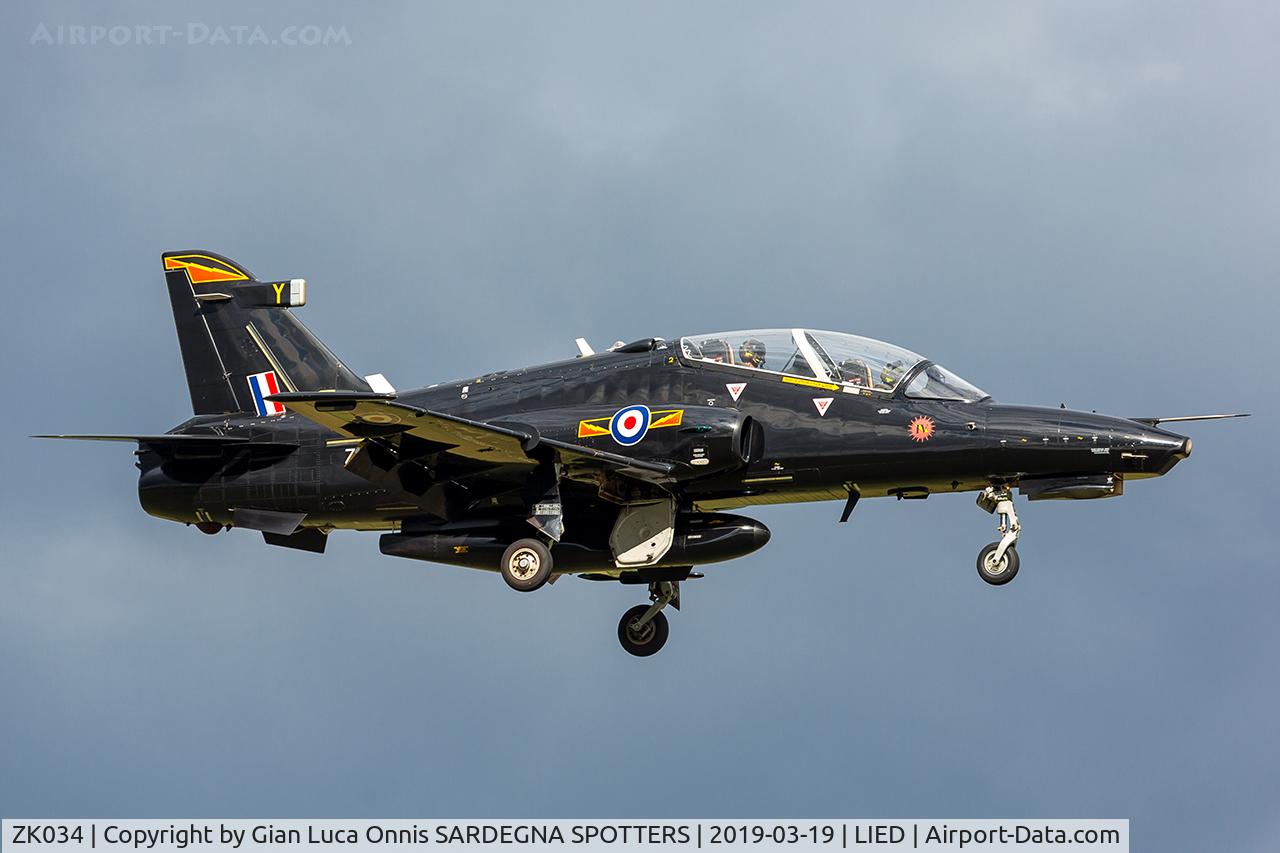 ZK034, 2010 British Aerospace Hawk T2 C/N RT025/1263, LANDING 17R