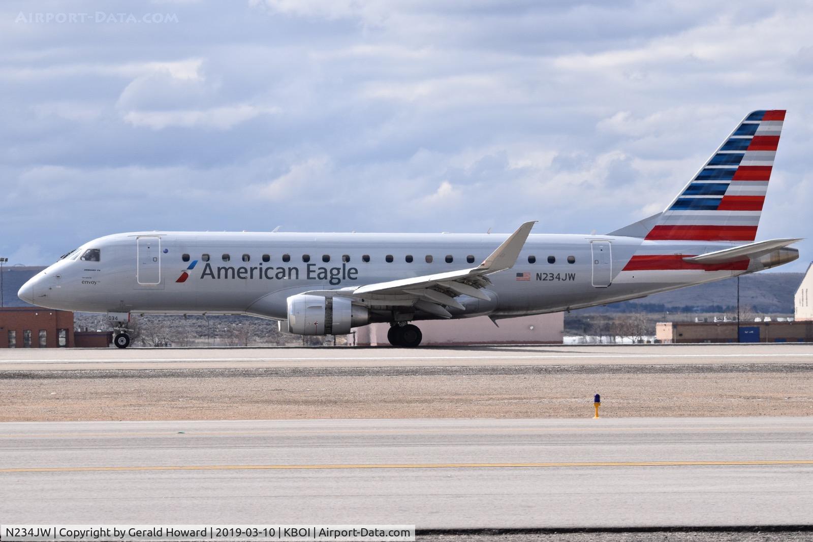 N234JW, 2016 Embraer 175LR (ERJ-170-200LR) C/N 17000566, Landing roll out RWY 10L.