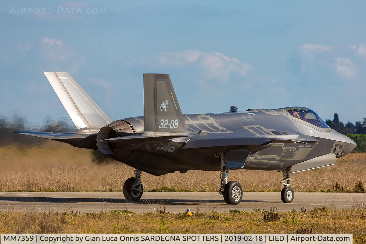 MM7359, 2017 Lockheed Martin F-35A Lightning II C/N AL-09, TAKEOFF 35R