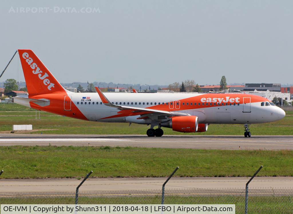 OE-IVM, 2017 Airbus A320-214 C/N 7537, Lining up rwy 14R for departure...