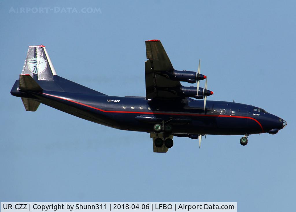 UR-CZZ, 1962 Antonov An-12BP C/N 401605, Landing rwy 14L