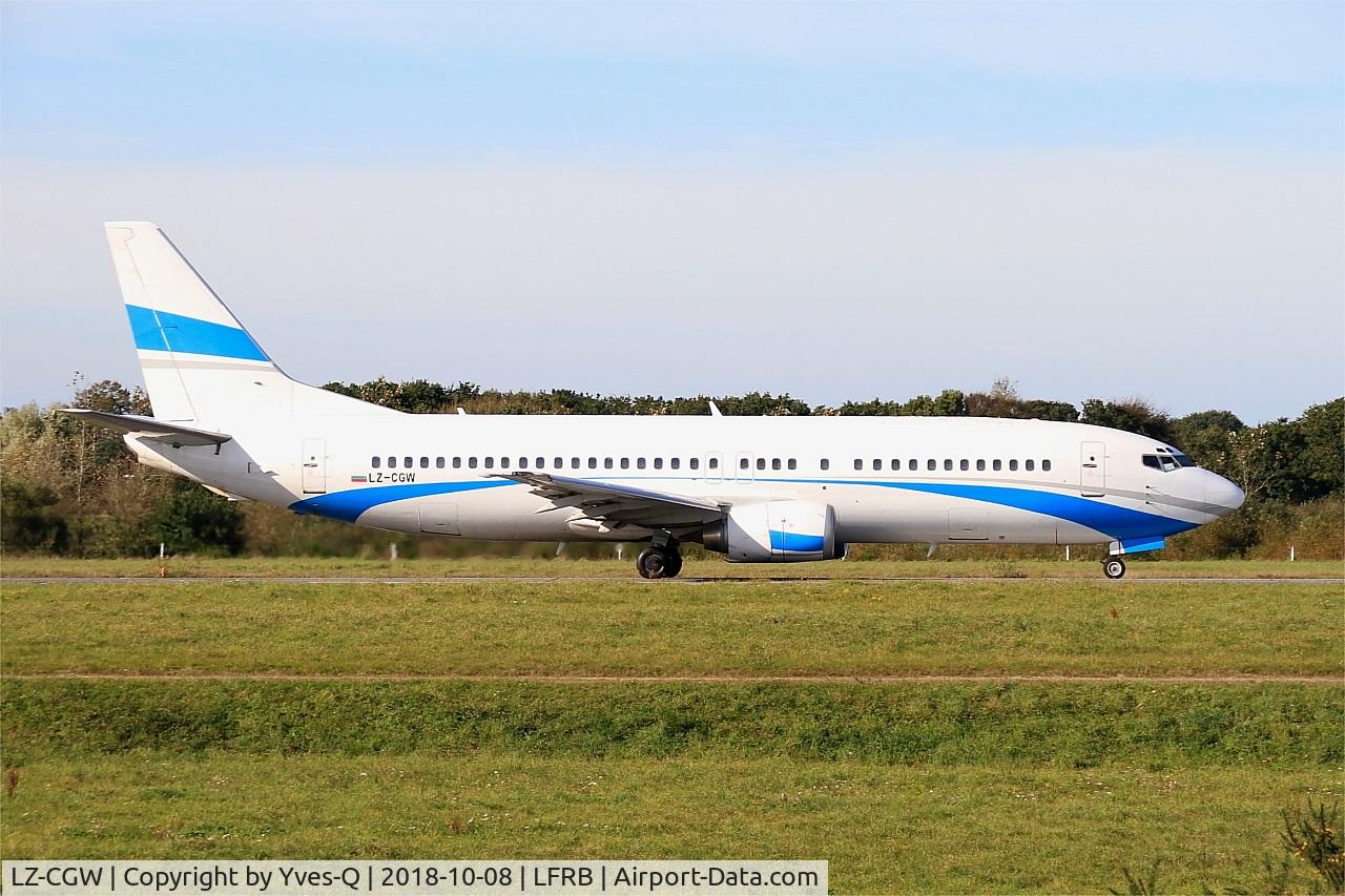 LZ-CGW, 1996 Boeing 737-46J C/N 28038, Boeing 737-46J, Taxiing rwy 25L, Brest-Bretagne airport (LFRB-BES)