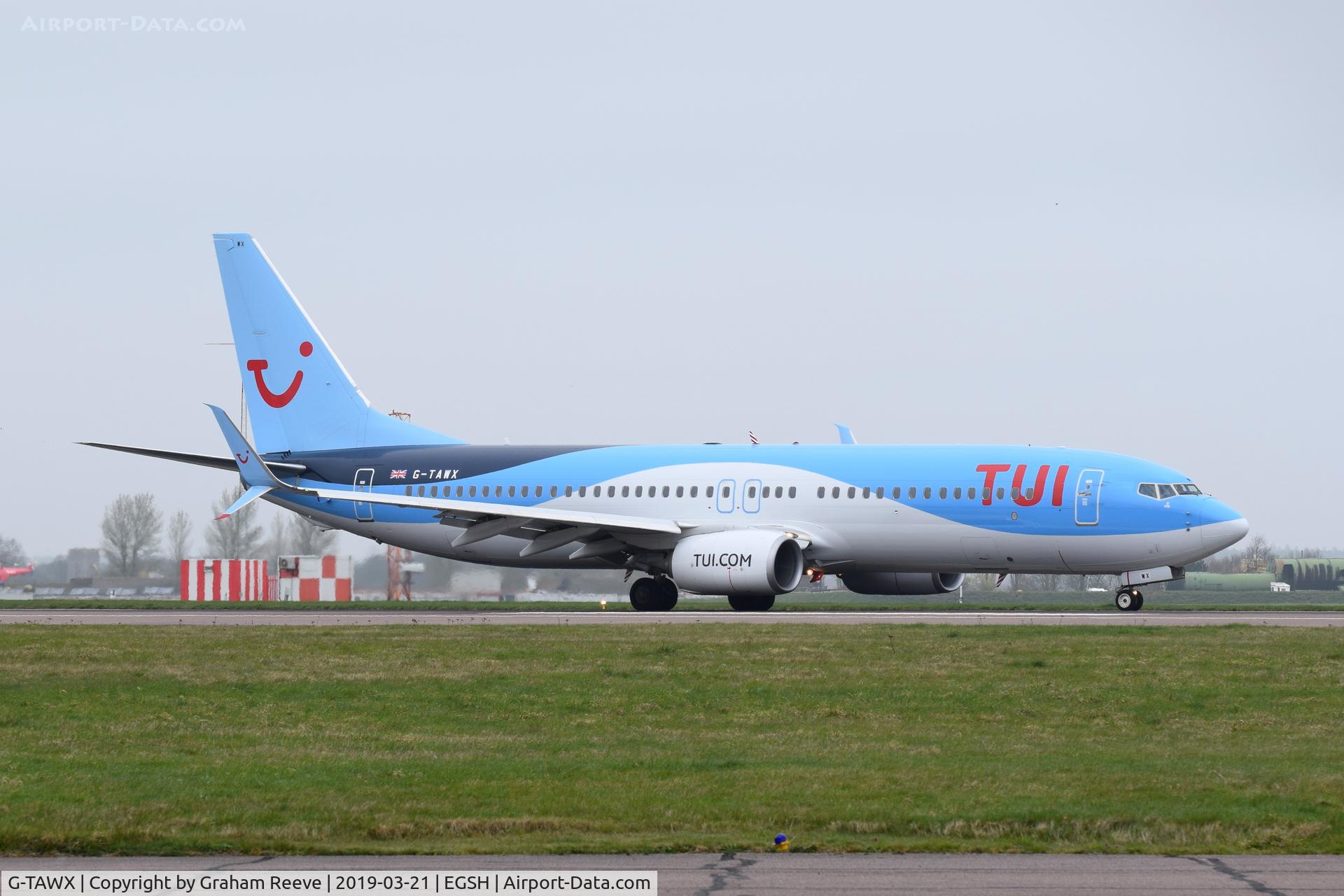 G-TAWX, 2013 Boeing 737-8K5 C/N 44272, Departing from Norwich.