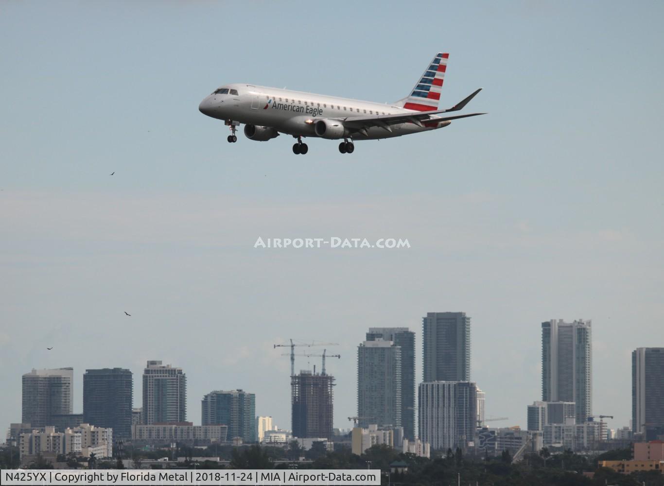 N425YX, 2014 Embraer 175LR (ERJ-170-200LR) C/N 17000396, American Eagle