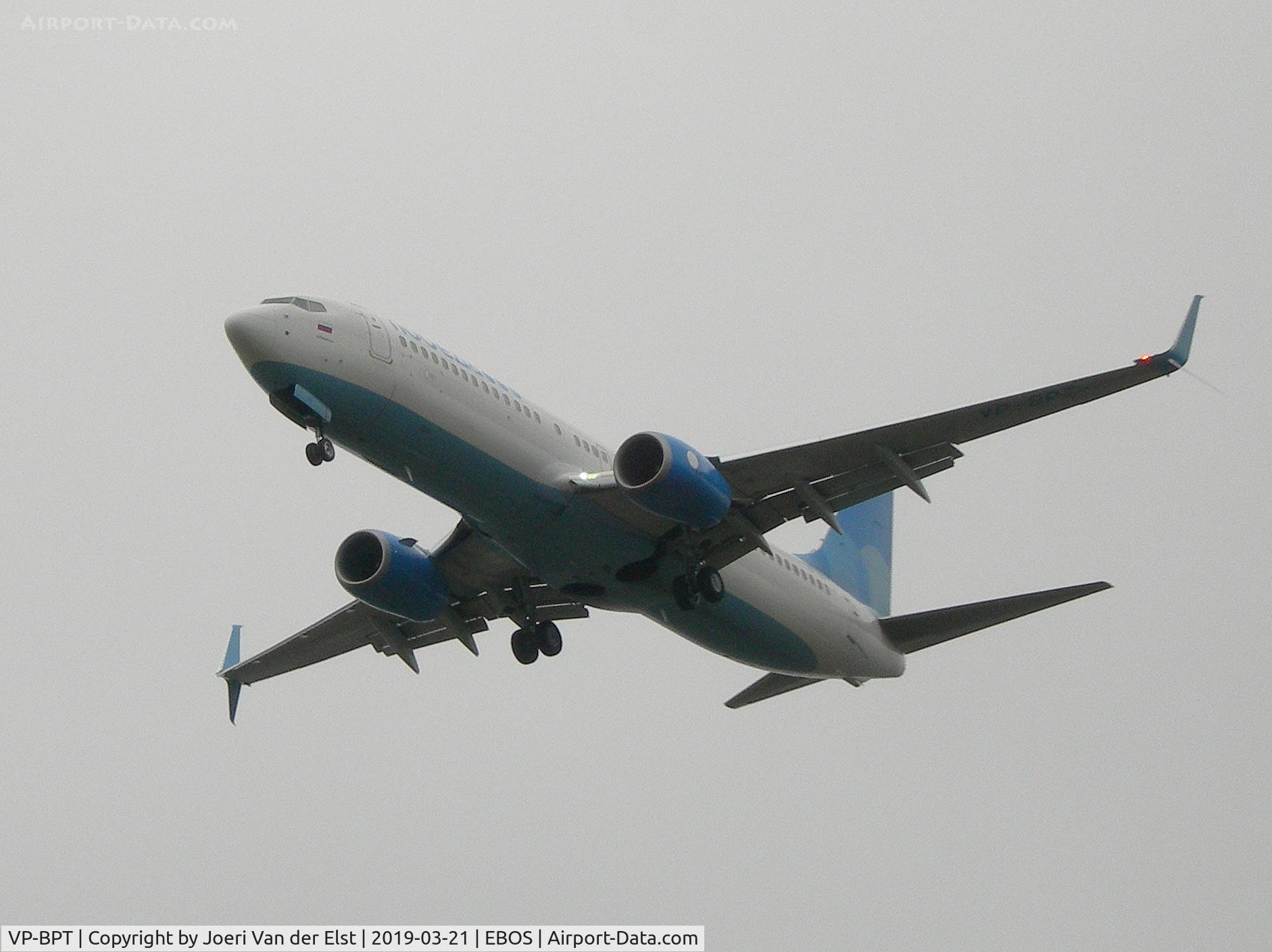VP-BPT, 2018 Boeing 737-8AL C/N 63405, Moments before touchdown rwy26