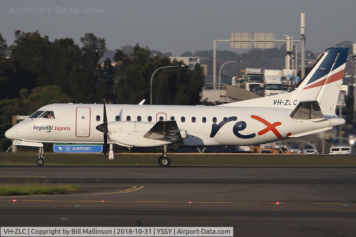 VH-ZLC, 1995 Saab 340B+ C/N 340B-373, ROLLING