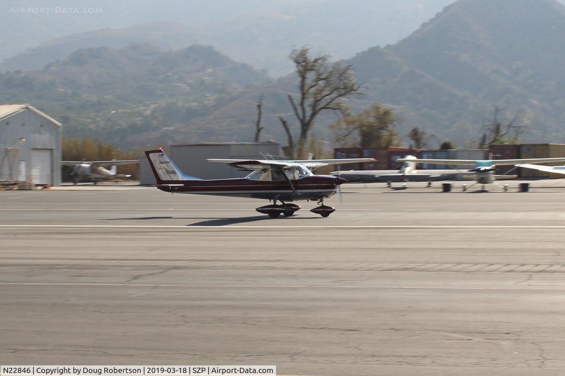 N22846, 1968 Cessna 150H C/N 15068559, 1968 Cessna 150H, Continental O-200 100 Hp, landing roll Rwy 22