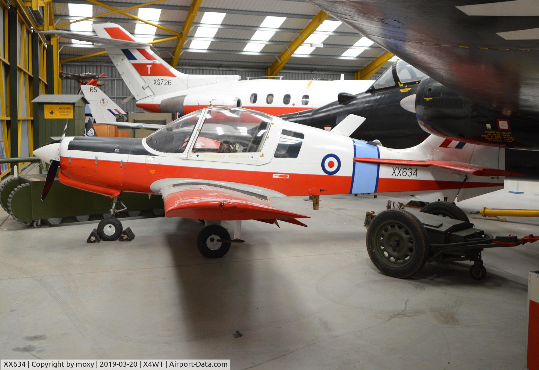 XX634, 1974 Scottish Aviation Bulldog T.1 C/N BH.120/304, Scottish Aviation Bulldog T.1 at Winthorpe.
