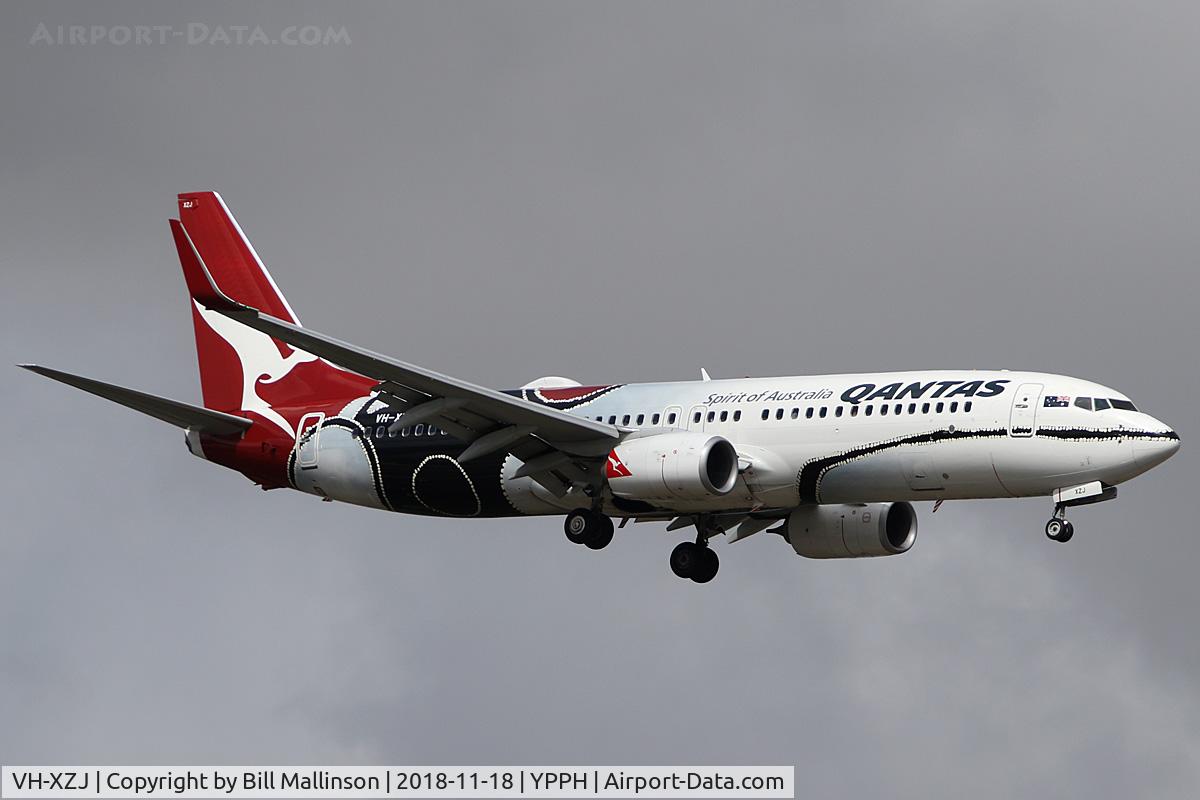 VH-XZJ, 2013 Boeing 737-838 C/N 39365, FINALS
