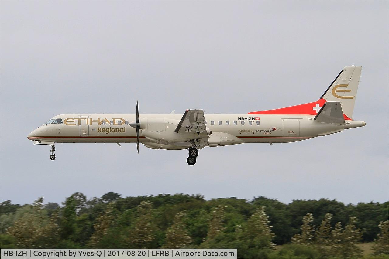 HB-IZH, 1994 Saab 2000 C/N 2000-011, Saab 2000, On final rwy 25L, Brest-Bretagne airport (LFRB-BES)