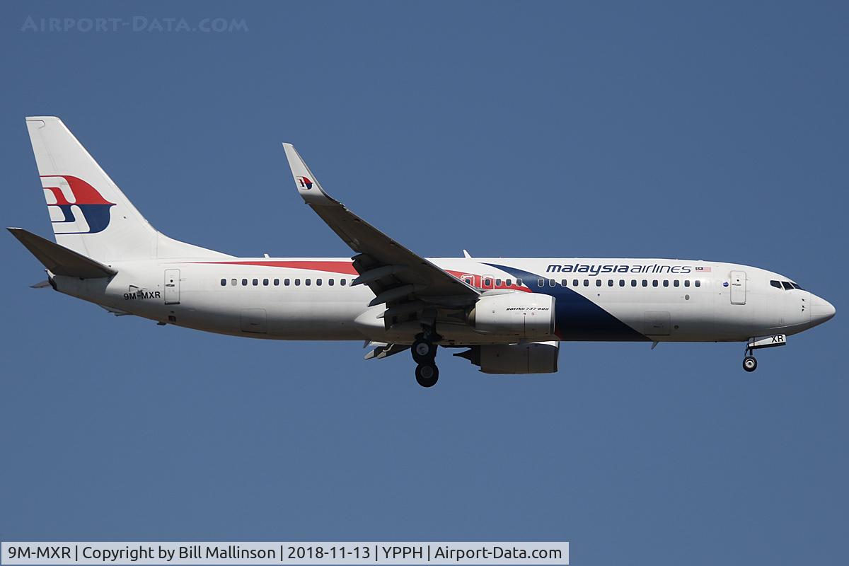 9M-MXR, 2013 Boeing 737-8H6 C/N 40155, finals