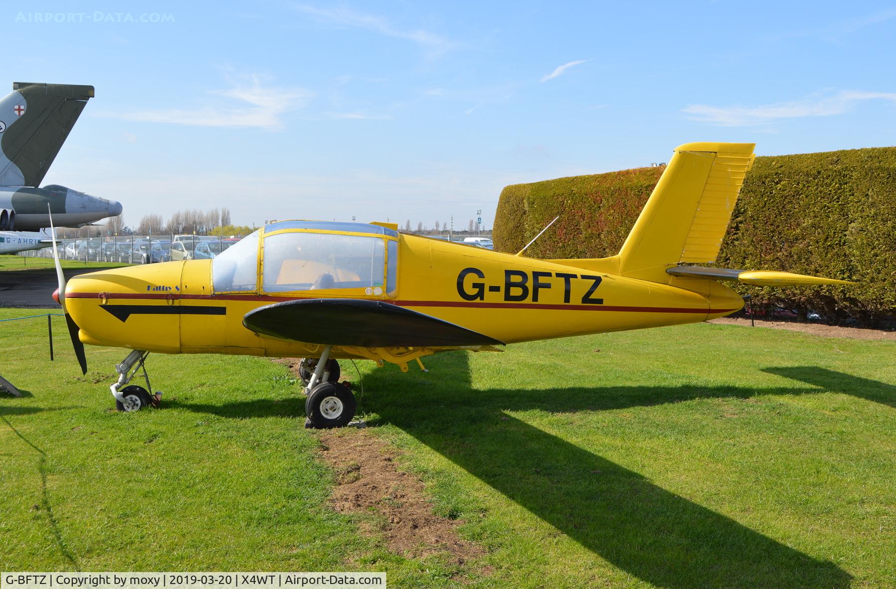 G-BFTZ, 1968 Socata MS-880B Rallye Club C/N 1269, Socata MS-880B Rallye Club at Winthorpe.