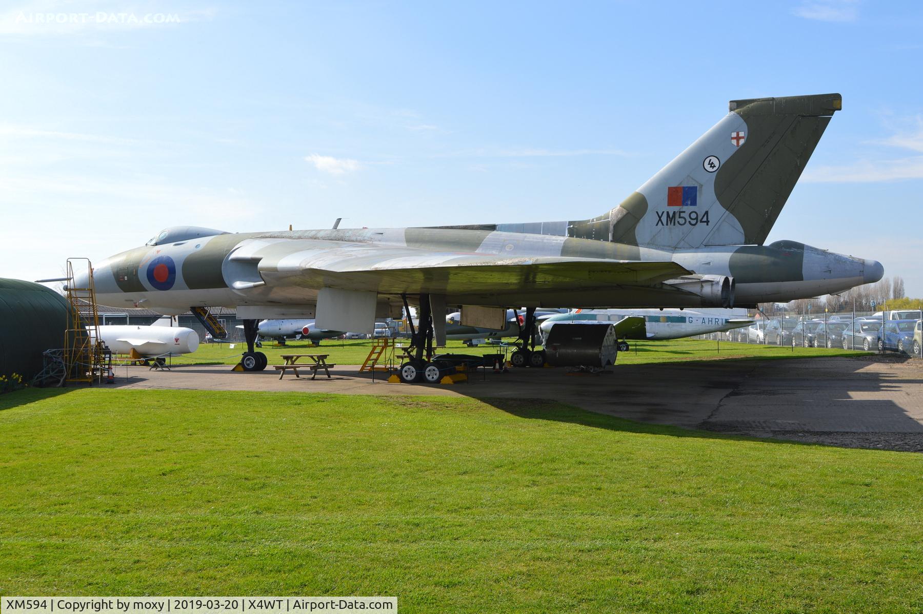 XM594, 1963 Avro Vulcan B.2 C/N Set 58, Avro Vulcan B.2 at Winthorpe.