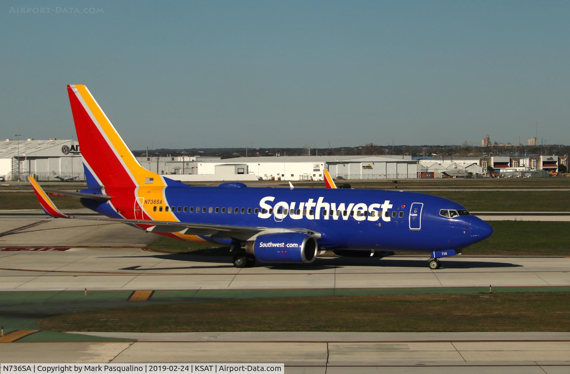 N736SA, 1999 Boeing 737-7H4 C/N 27868, Boeing 737-7H4