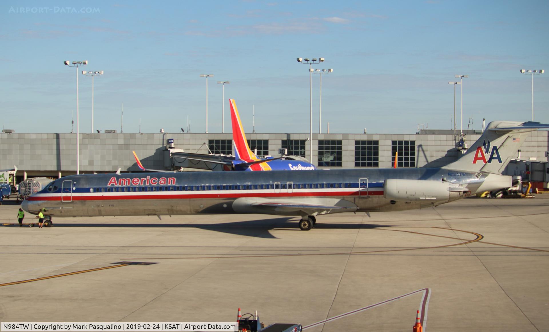 N984TW, 1999 McDonnell Douglas MD-83 (DC-9-83) C/N 53634, MD-83