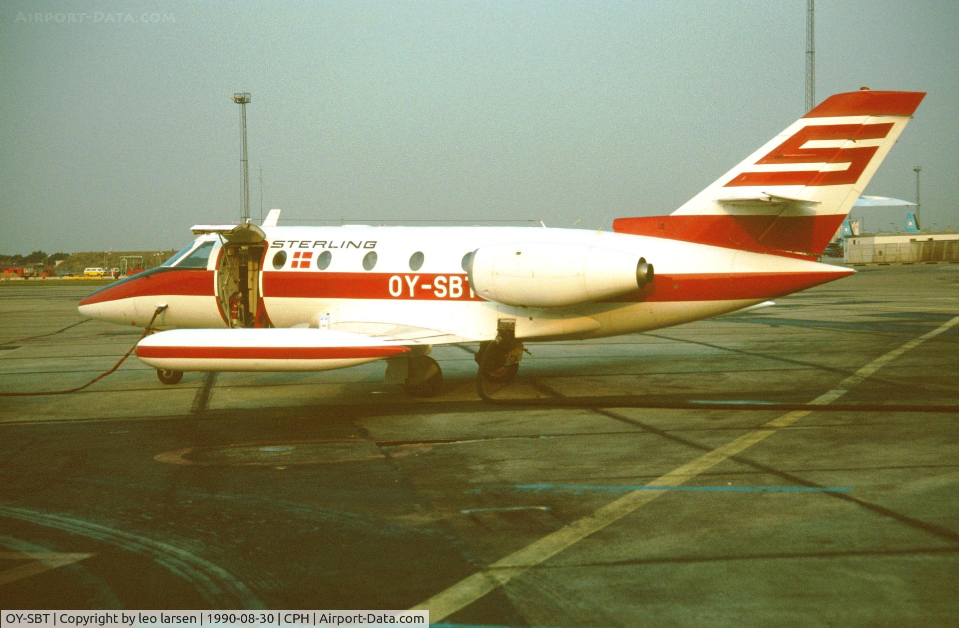 OY-SBT, 1976 Aerospatiale SN-601 Corvette C/N 33, Copenhagen 30.8.1990
