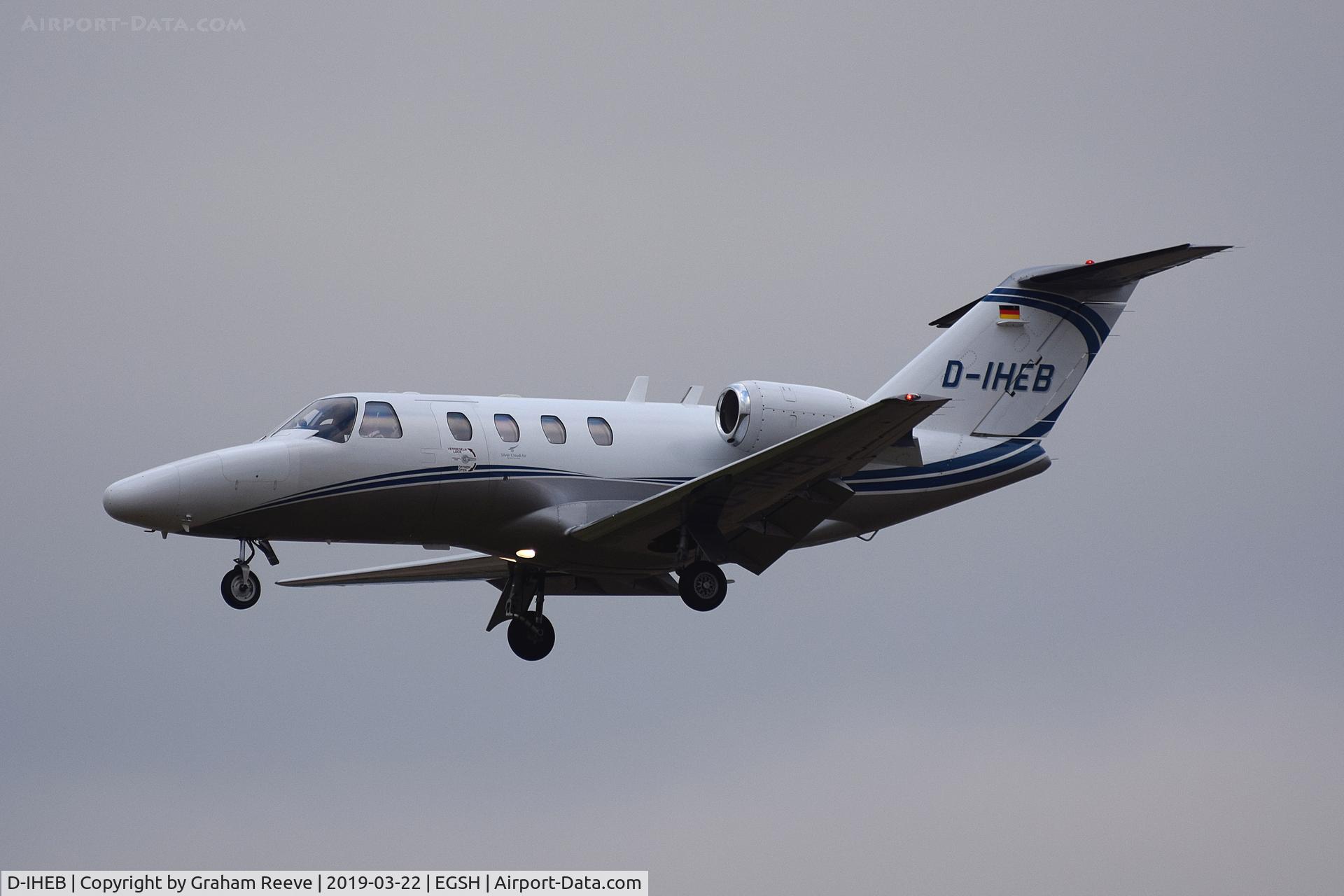 D-IHEB, 1994 Cessna 525 CitationJet CJ1 C/N 525-0064, Landing at Norwich.