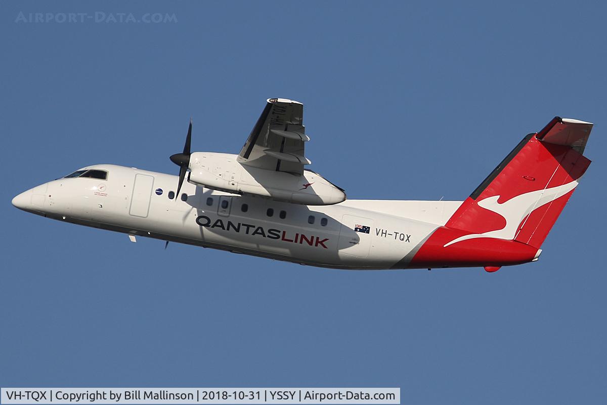 VH-TQX, 1996 De Havilland Canada DHC-8-202 Dash 8 C/N 439, up n away