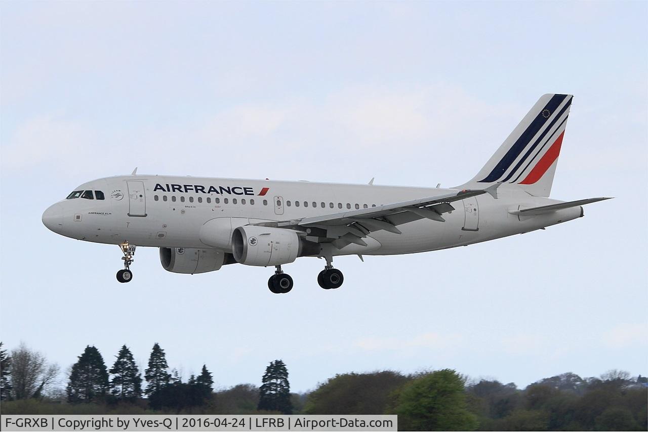 F-GRXB, 2001 Airbus A319-111 C/N 1645, Airbus A319-111, On final rwy 25L, Brest-Bretagne airport (LFRB-BES)
