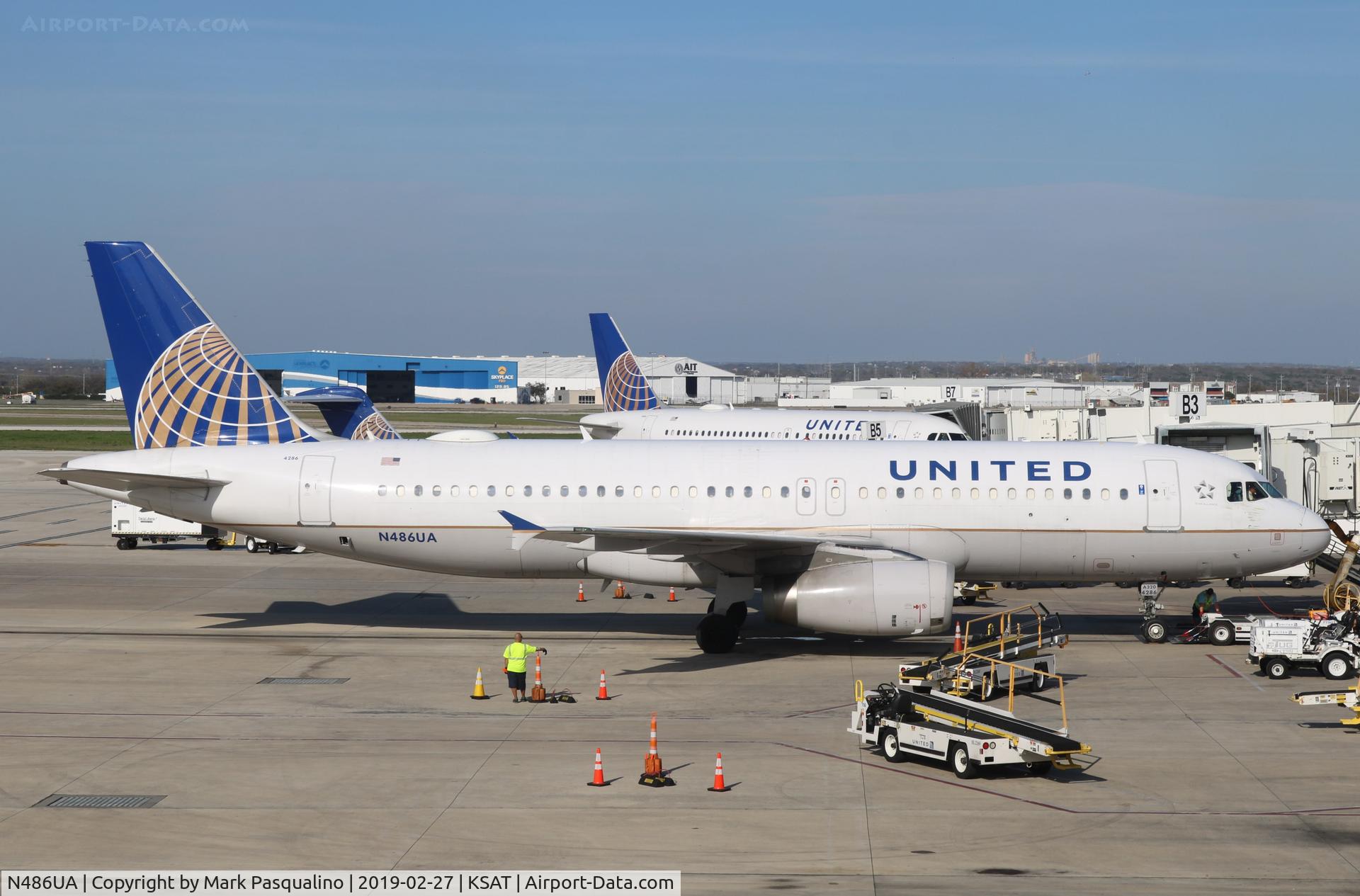 N486UA, 2001 Airbus A320-232 C/N 1620, Airbus A320-232