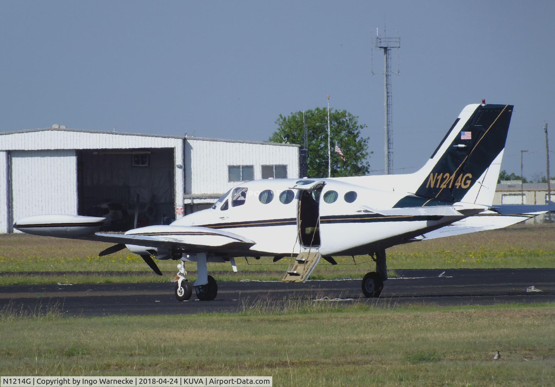 N1214G, 1975 Cessna 414 Chancellor Chancellor C/N 414-0652, Cessna 414 Chancellor at Garner Field airport, Uvalde TX