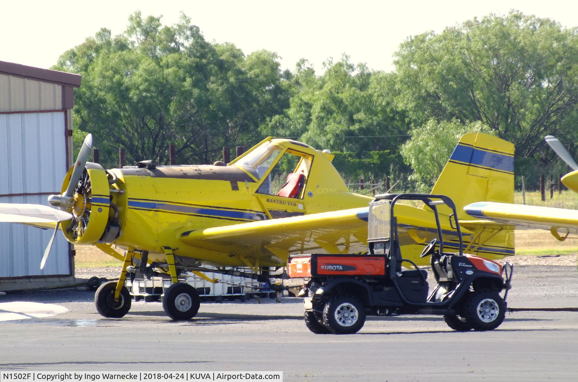 N1502F, 1991 Air Tractor AT-401 C/N 401-0819, Air Tractor AT-401 at Garner Field airport, Uvalde TX