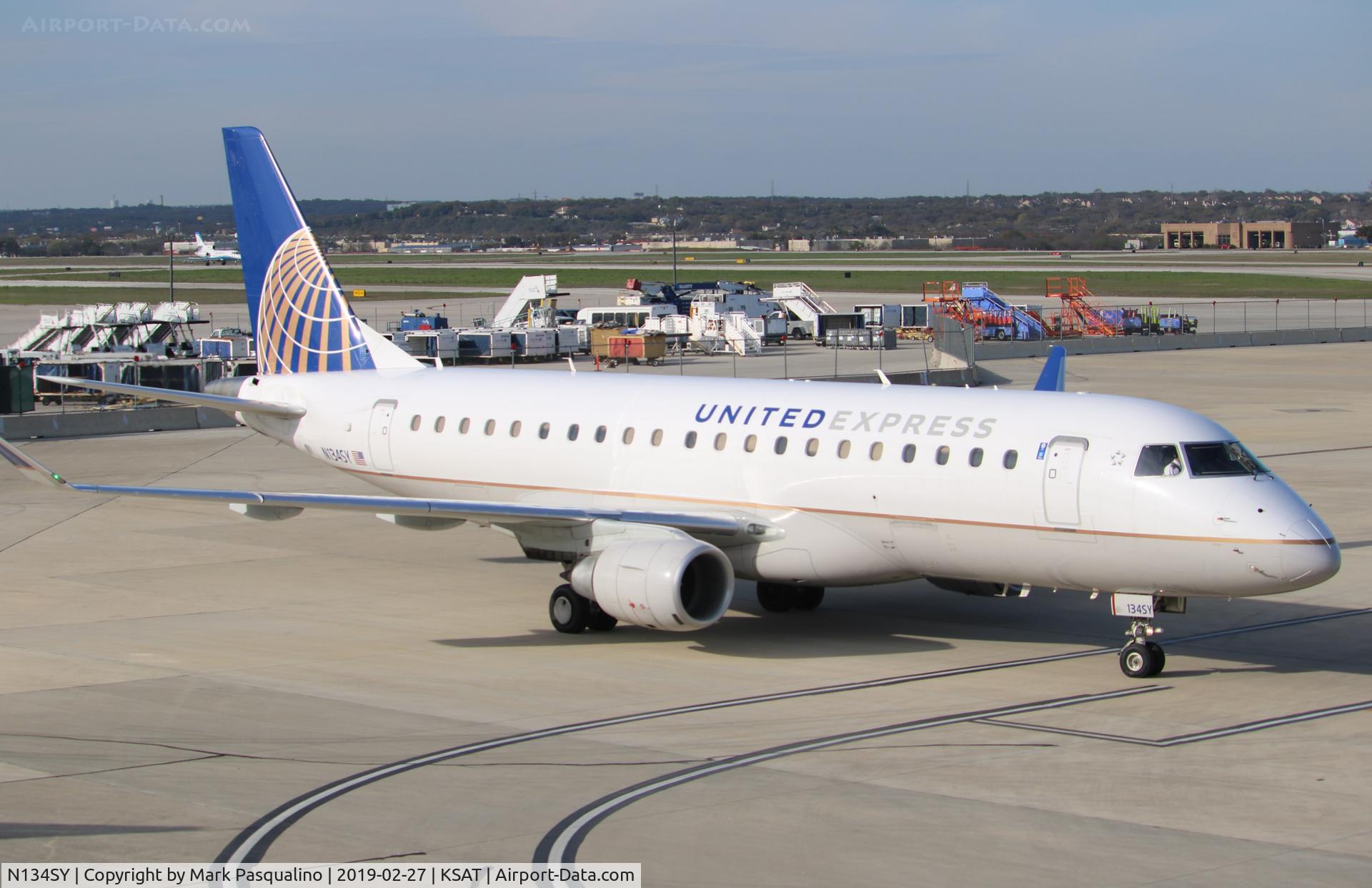 N134SY, 2015 Embraer 175LR (ERJ-170-200LR) C/N 17000458, ERJ-170-200LR