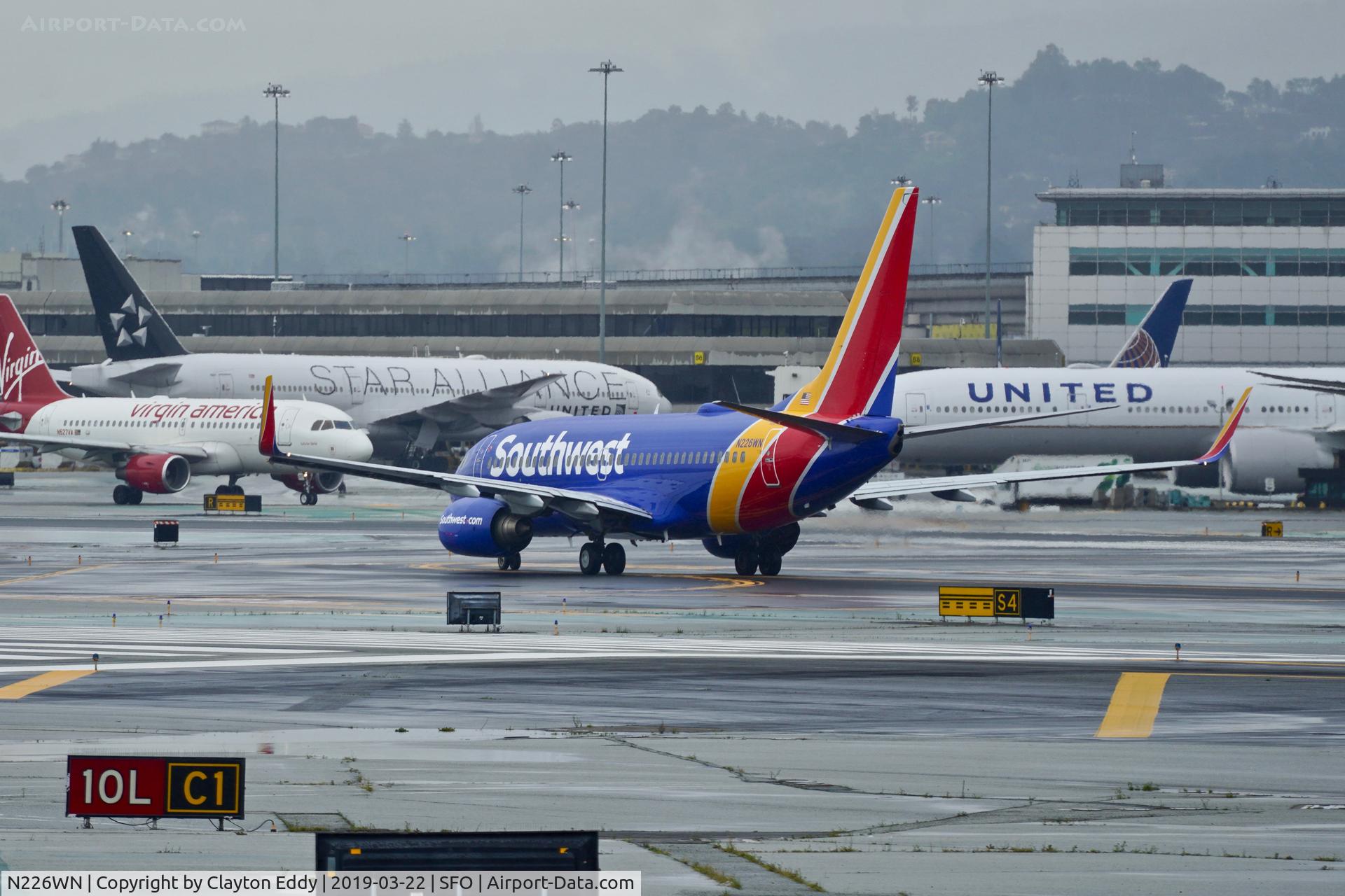 N226WN, 2005 Boeing 737-7H4 C/N 32494, SFO 2019.