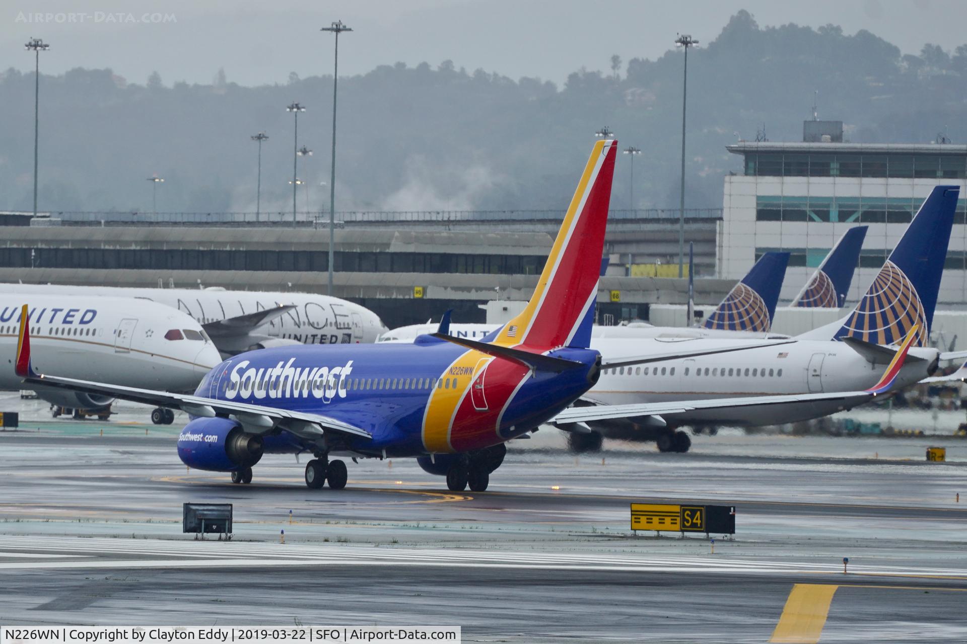 N226WN, 2005 Boeing 737-7H4 C/N 32494, SFO 2019.