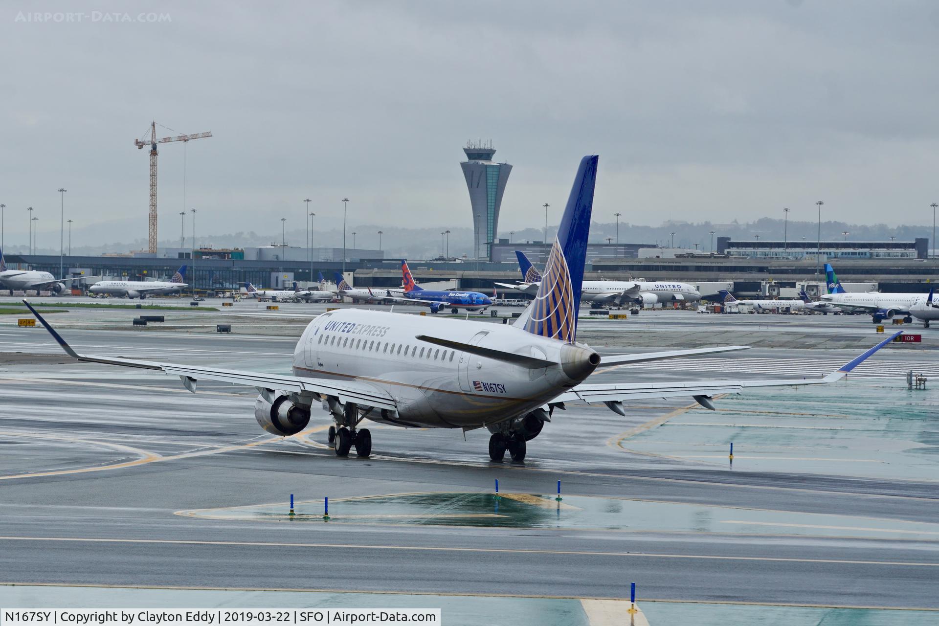 N167SY, 2016 Embraer 175LR (ERJ-170-200LR) C/N 17000616, SFO 2019.