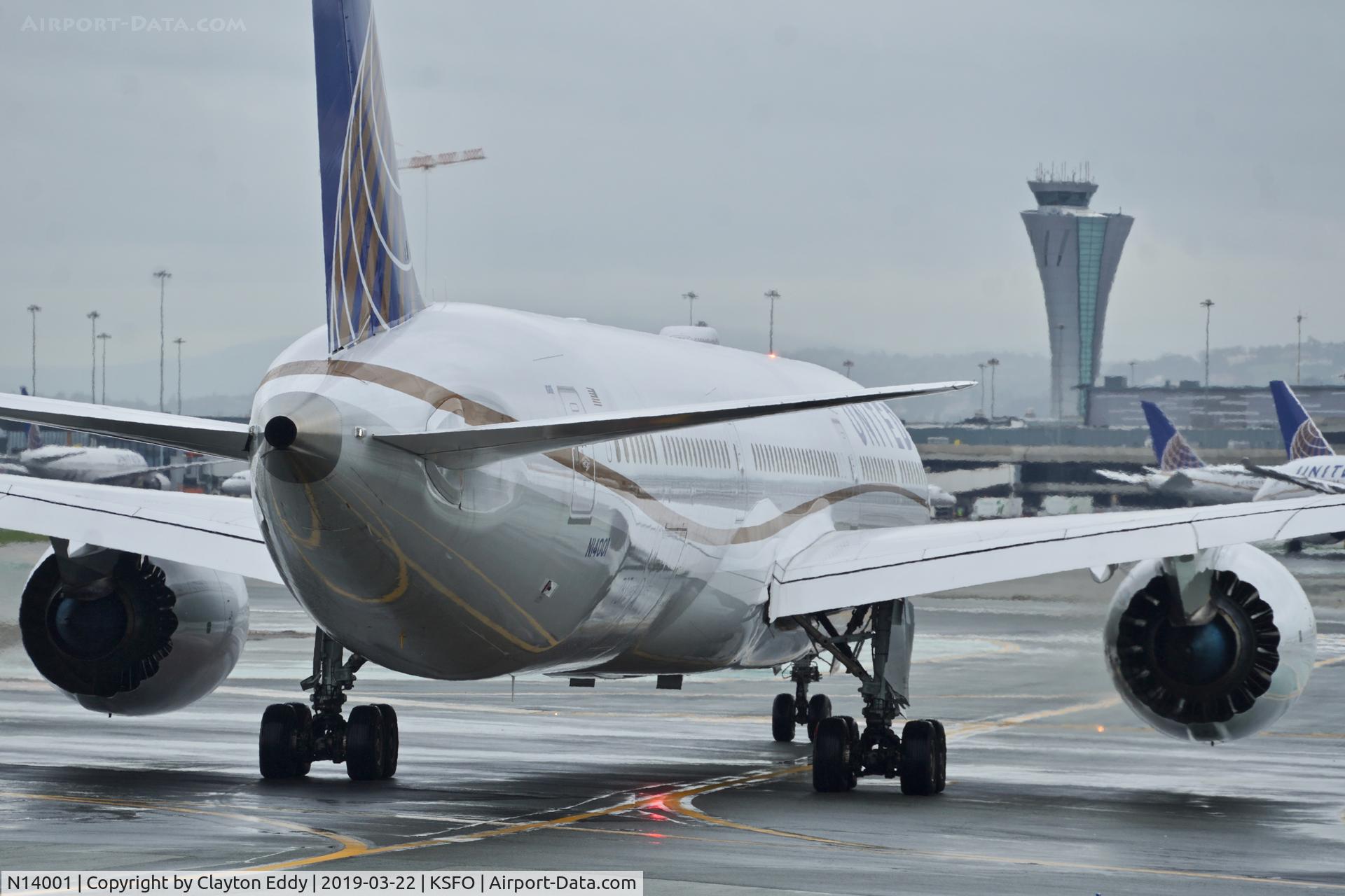 N14001, 2018 Boeing 787-10 Dreamliner Dreamliner C/N 40936, SFO 2019.