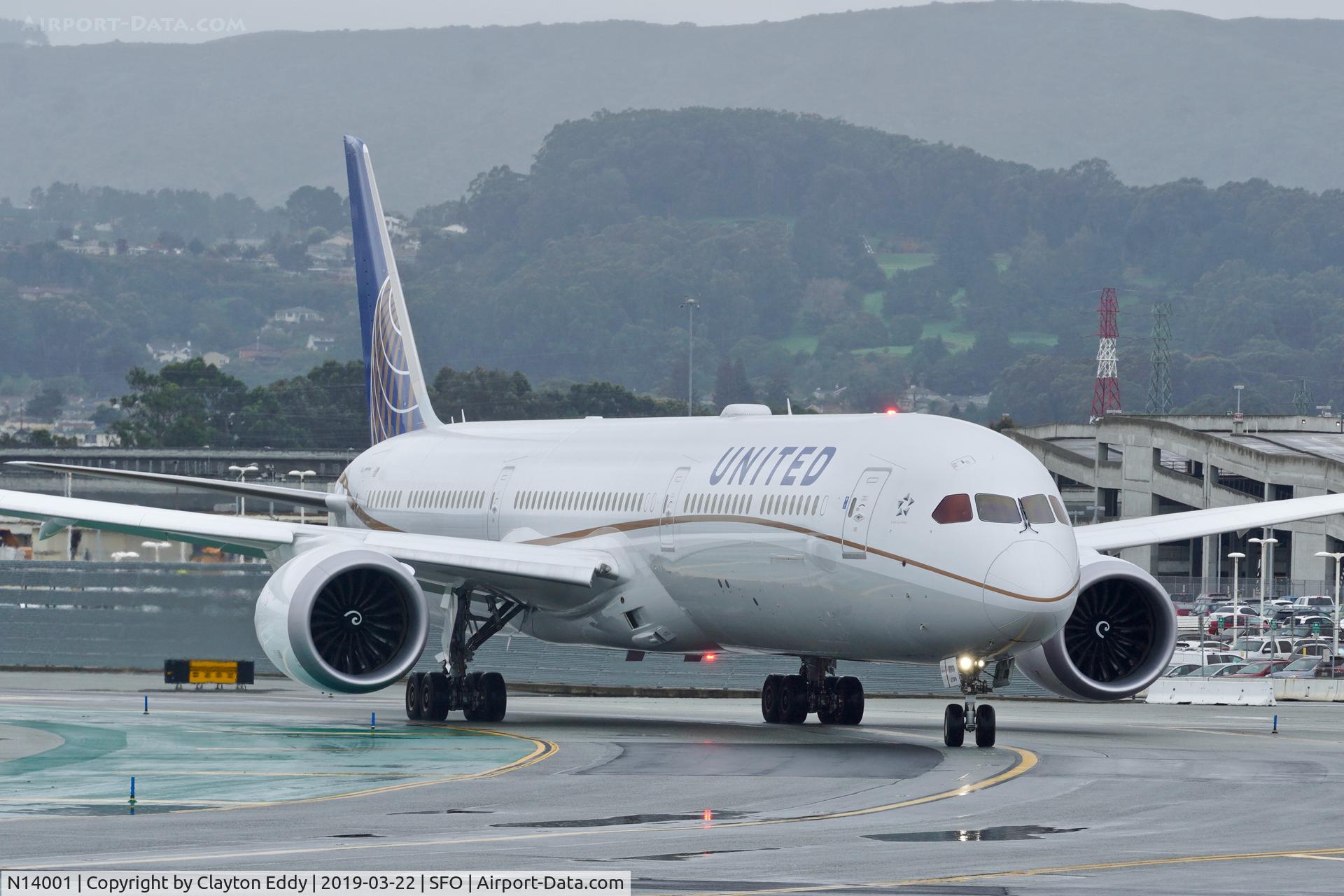 N14001, 2018 Boeing 787-10 Dreamliner Dreamliner C/N 40936, SFO 2019.