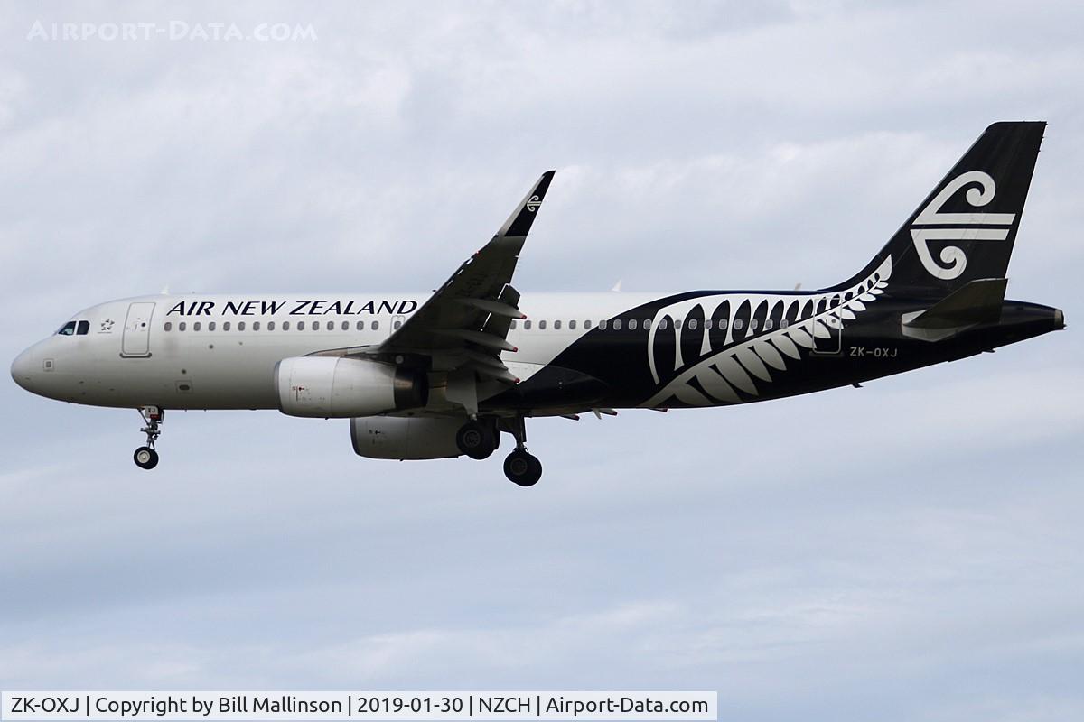 ZK-OXJ, 2015 Airbus A320-232 C/N 6694, finals