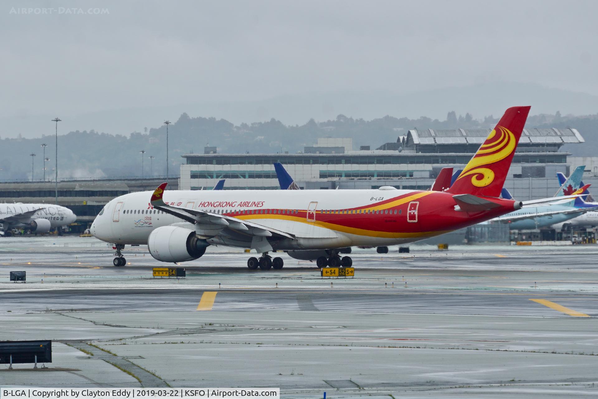 B-LGA, 2017 Airbus A350-941 C/N 124, SFO 2019.