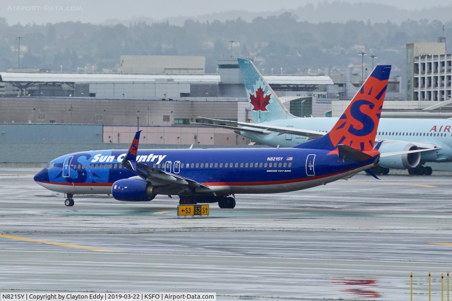 N821SY, 2014 Boeing 737-8FH C/N 39952, SFO 2019.