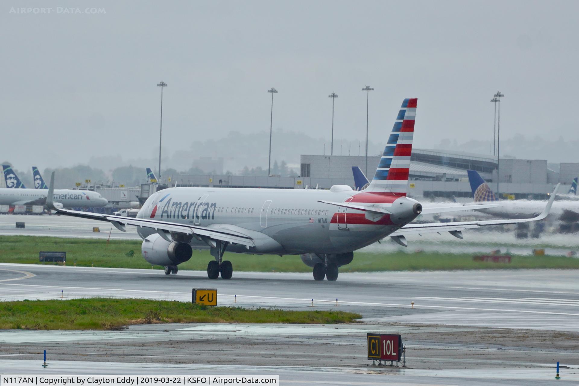 N117AN, 2014 Airbus A321-231 C/N 6094, SFO 2019.
