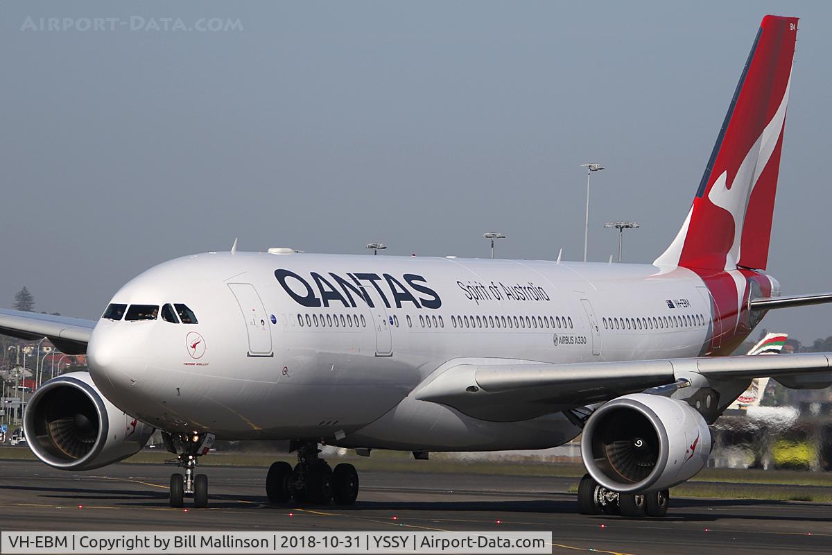 VH-EBM, 2009 Airbus A330-202 C/N 1061, taxiing